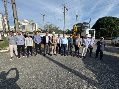 Celesc dá prosseguimento à renovação da frota com entrega de 45 furgões e 6 caminhões com guindaste