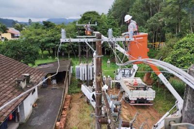 Celesc investe R$ 364 milhões para reforçar rede elétrica no Vale do Itajaí