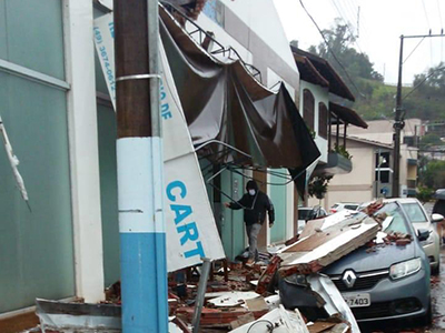 Ciclone: Celesc registra o maior dano da história na rede elétrica estadual