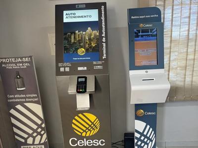 Celesc amplia modernização no Oeste com novos totens de autoatendimento